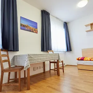 Otel University Hotel, Prag